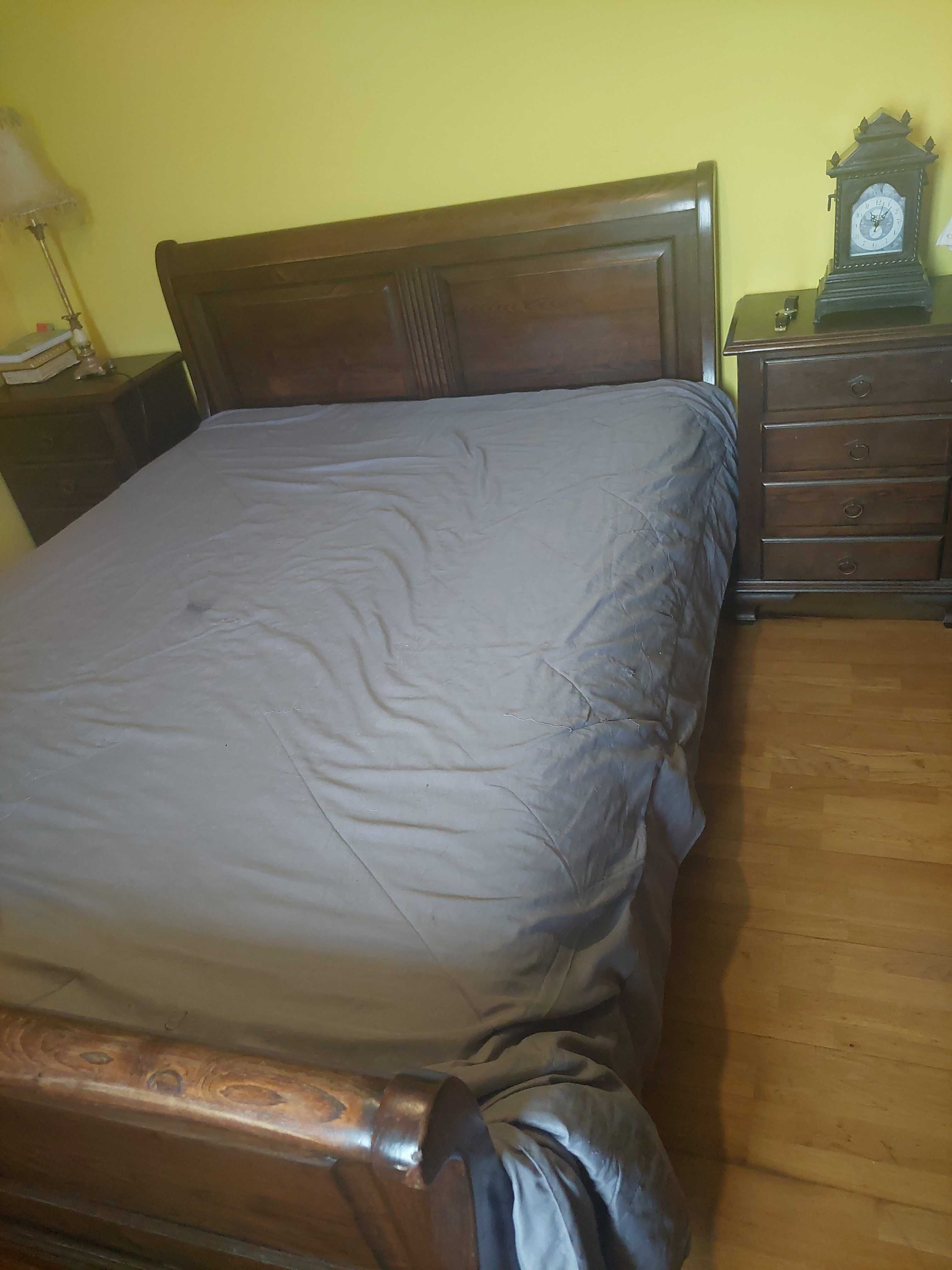 Mobilia  de quarto para venda (2]