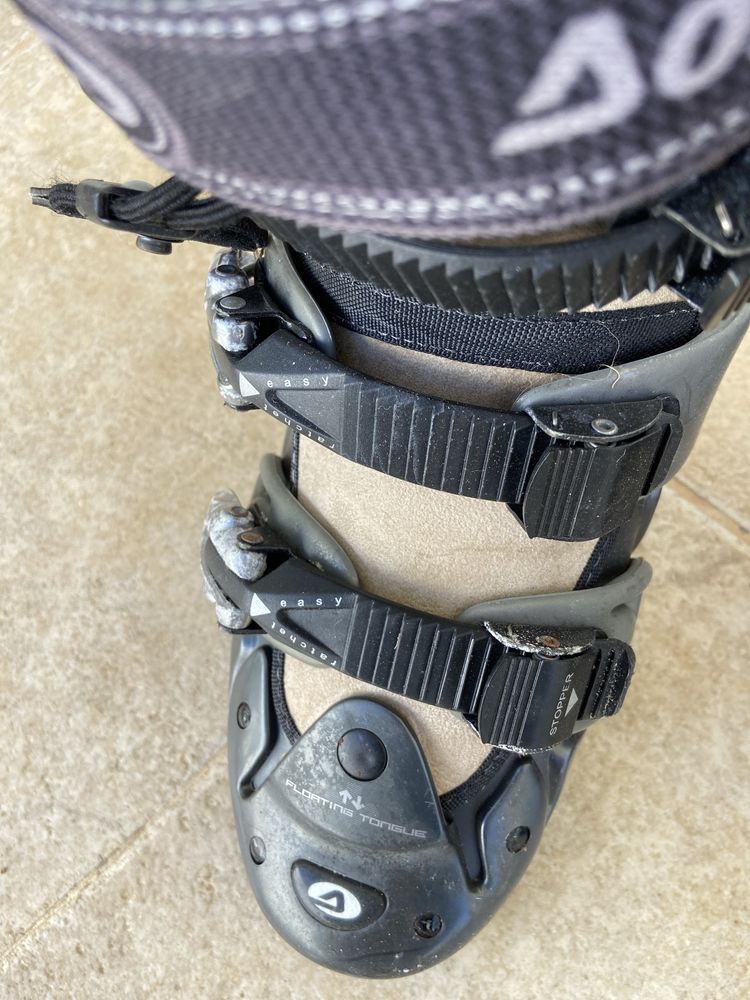 Botas de esqui 28 (37/38 de calçado) DOLOMITE