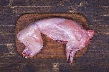 Мясо молодого кролика.