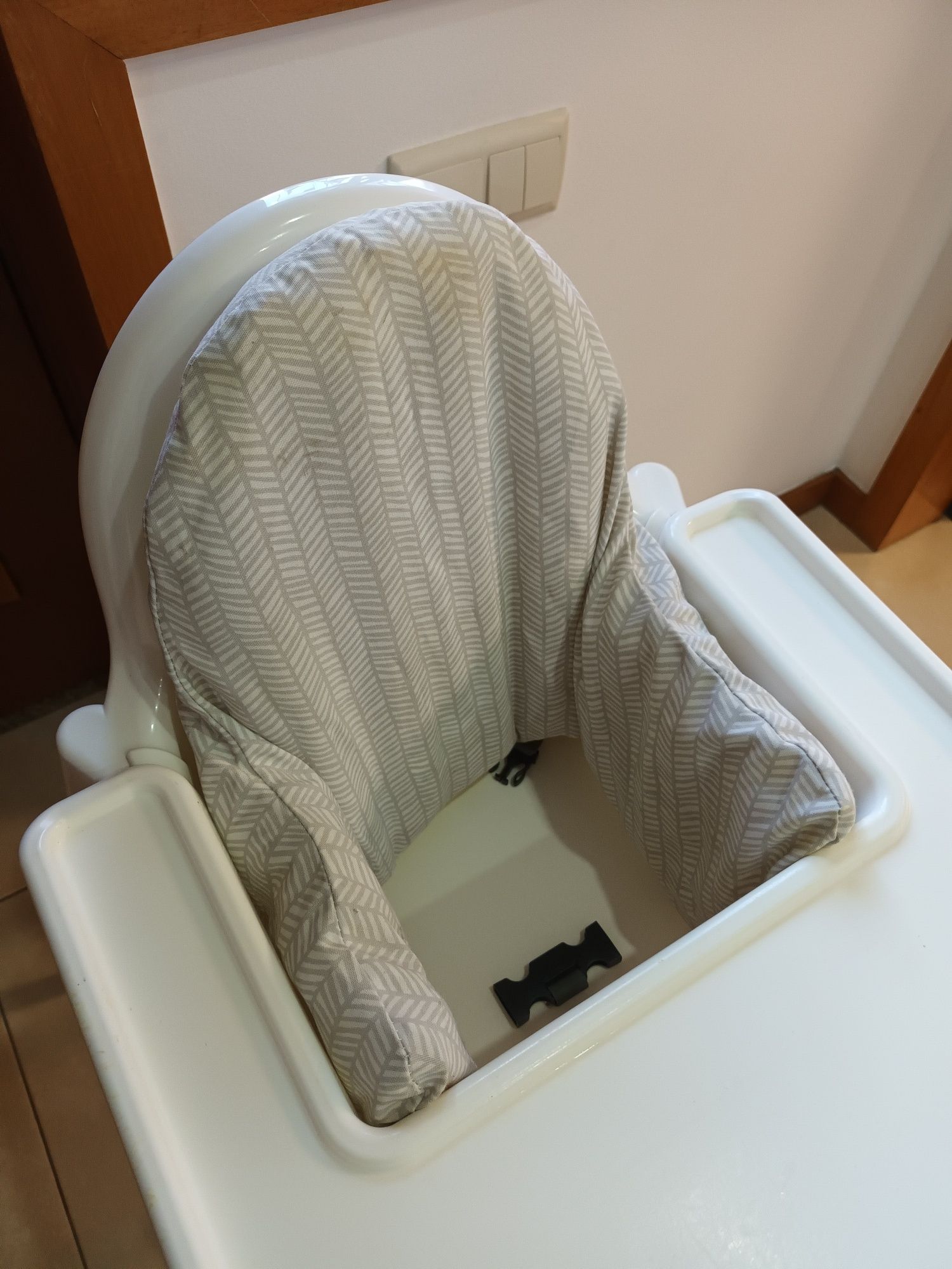 Cadeira refeição ikea