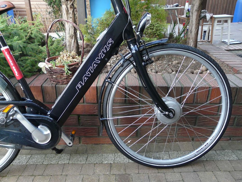 Rower elektryczny BATAVUS Viento Easy 28"/55,Nożny ,1950 km