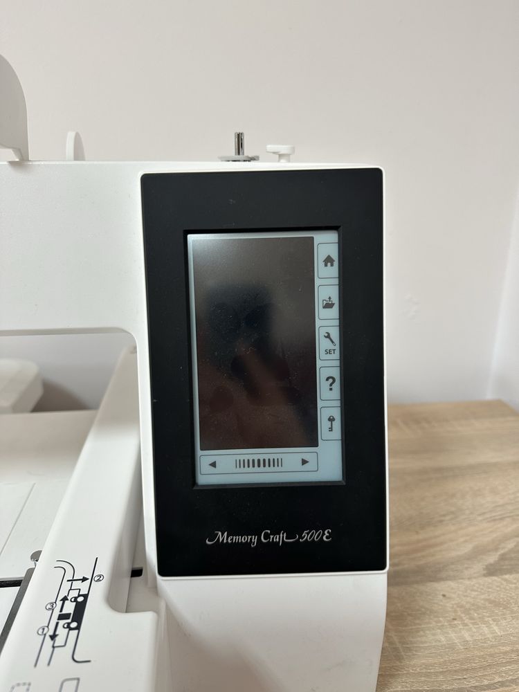 Hafciarka Janome MC500E w zestawie