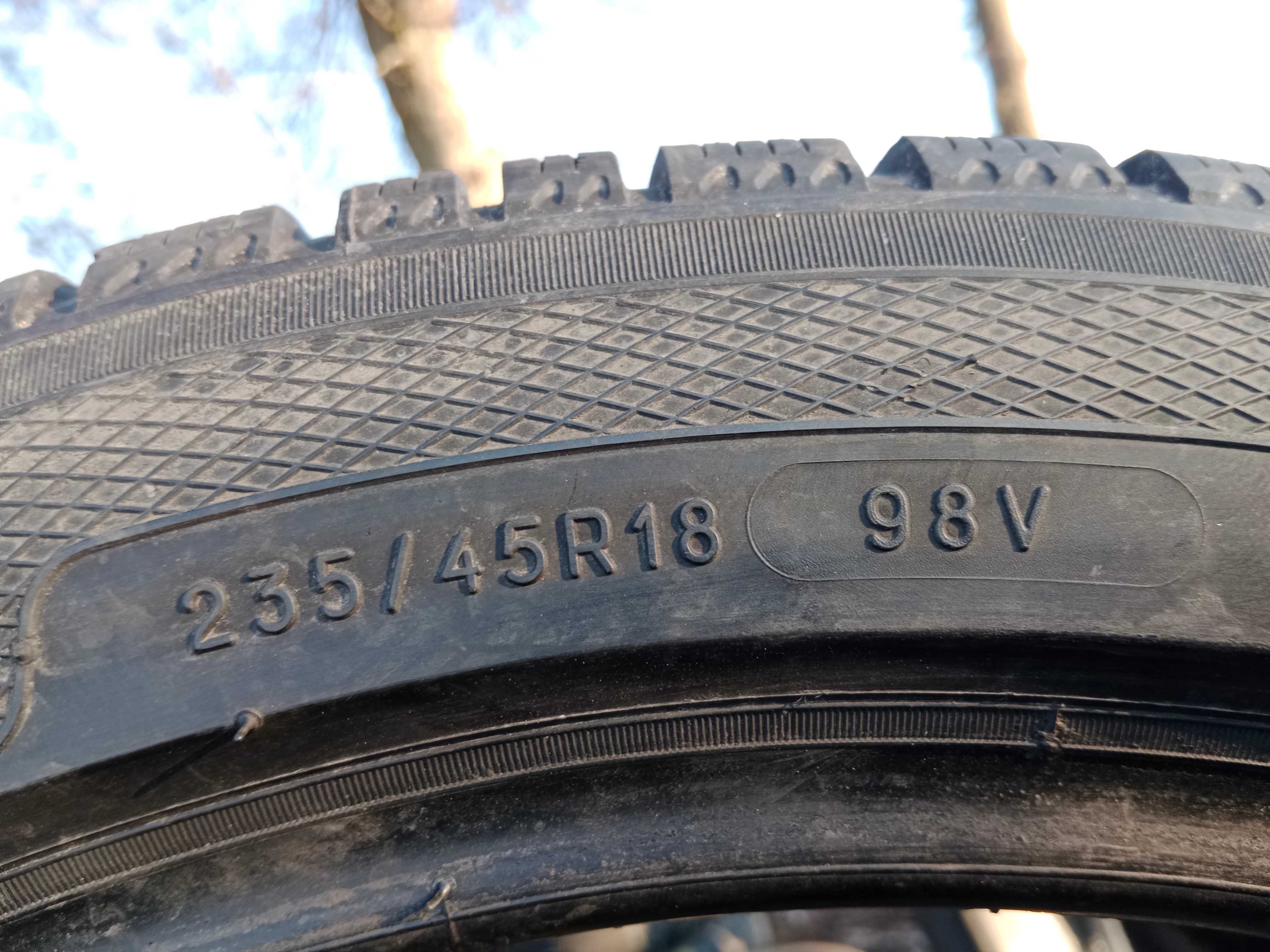 Opona używana zimowa 235/45R18 Kleber Krisalp HP2 1szt.