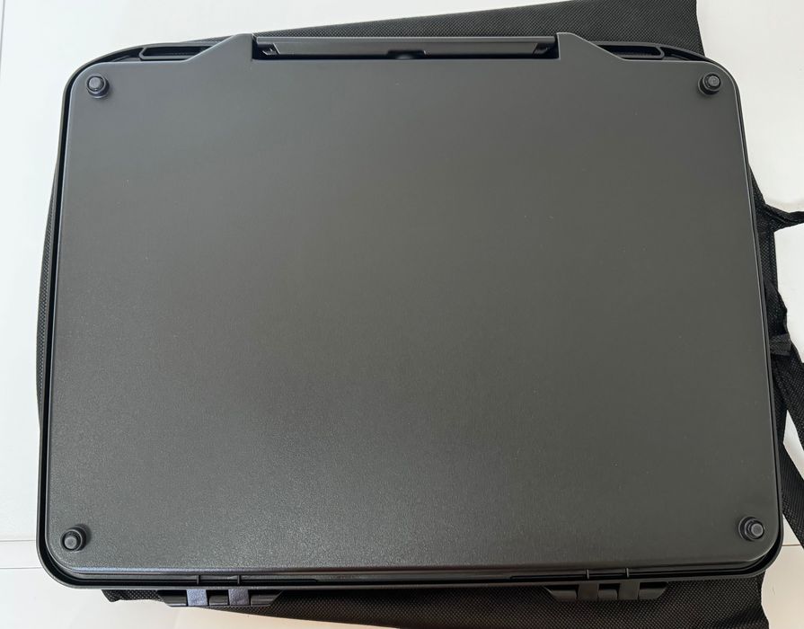 Macbook Pro 14" - 1085 HardBack Laptop Case - Como Novo