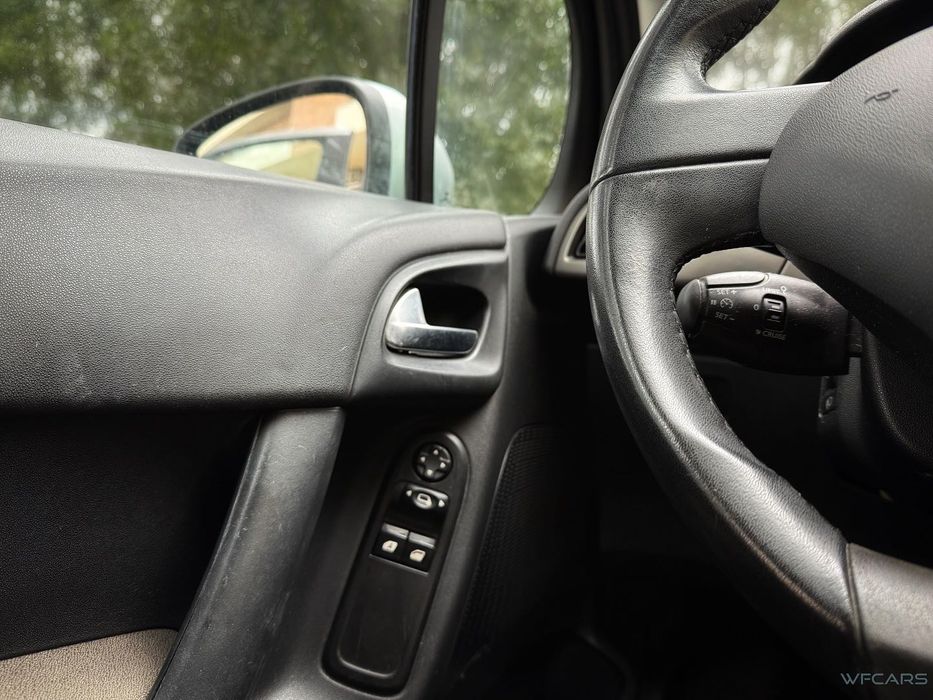 Citroen C3 nacional como novo