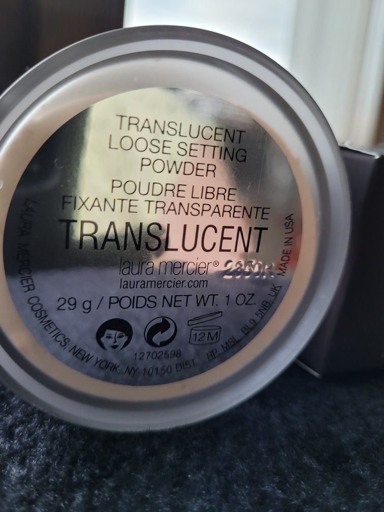 Nowy sypki puder transparentny Laura Mercier kolor light