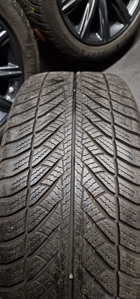 Koła zimowe  BMW G30 G31 xDrive  Goodyear 245/45/R18 2021