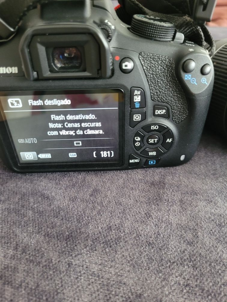 Máquina Canon EOS 1200D