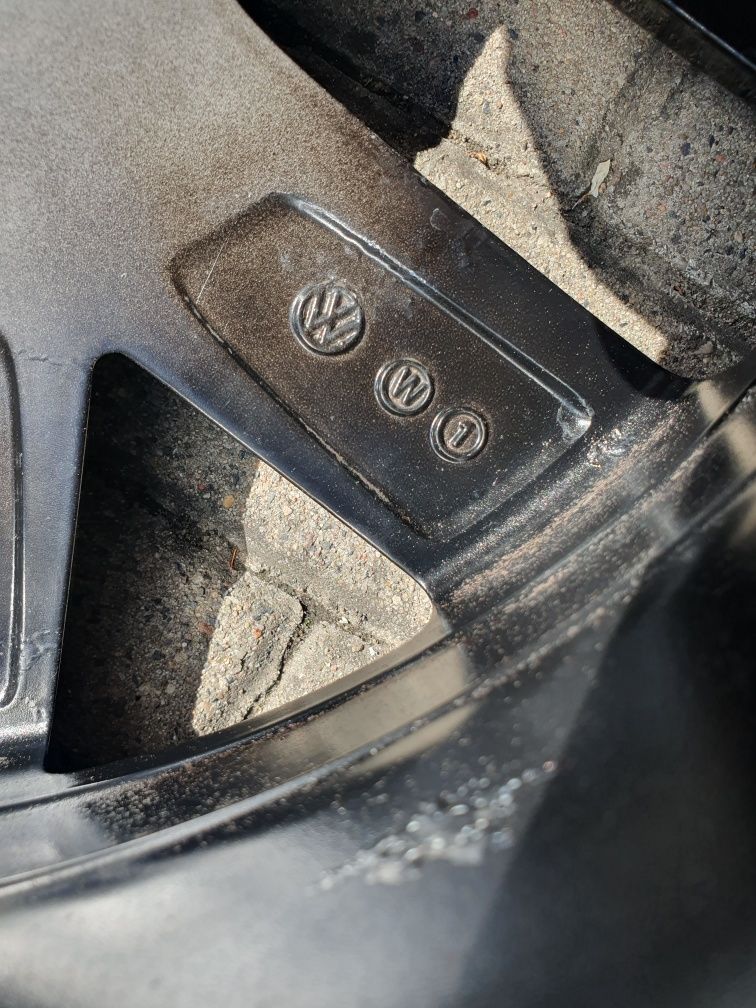 Felgi aluminiowe 17 5x112  Passat b8  piękny wzór orginalne vw