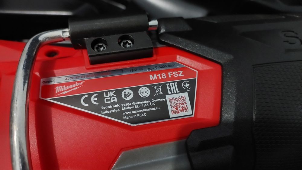 Пила шабельна акумуляторна Milwaukee M18