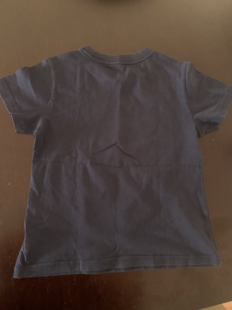 T-shirt polo menino