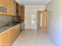 Apartamento T2 no Murtal/Parede pronto a habitar