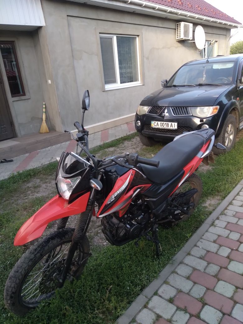 Продам мотоцикл Loncin