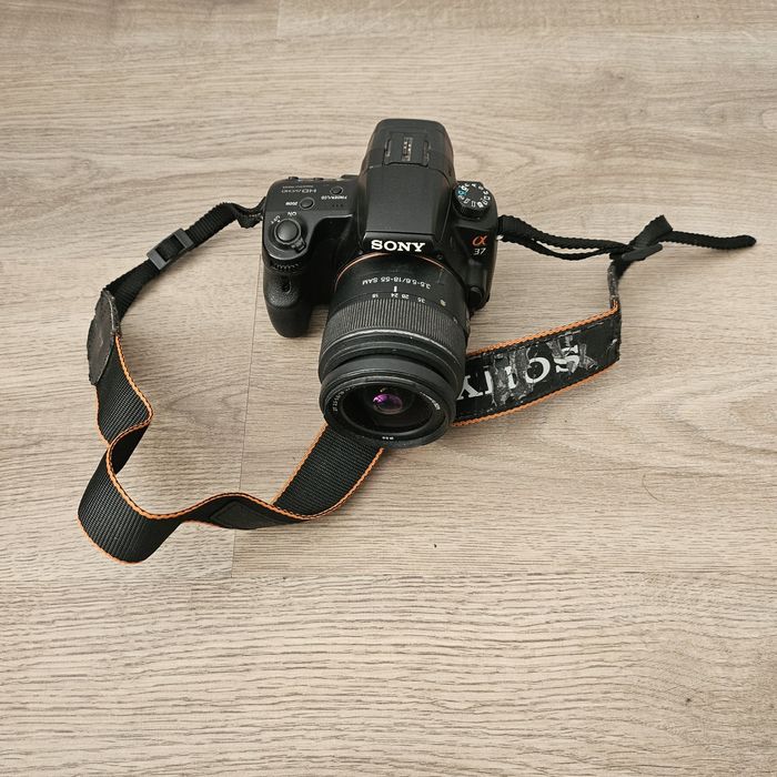 Camara Sony SLT-A37