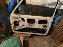 Fiat 126fl. Drzwi pokrywa silnika silnik
