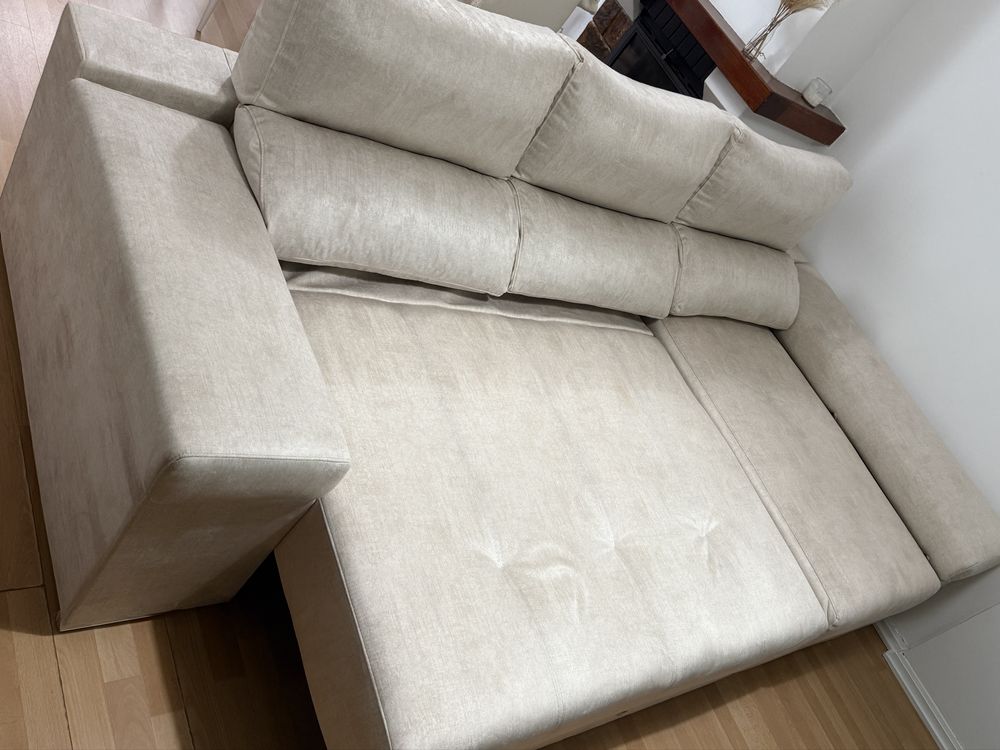 Sofá 3 lugares + chaise long marfim