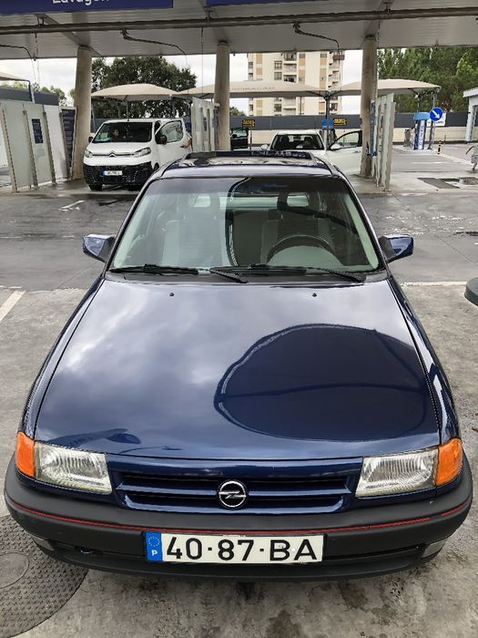 Opel Astra F GT 1.4 gasolina