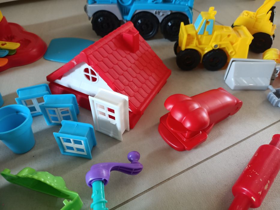 6 zestawów Play doh