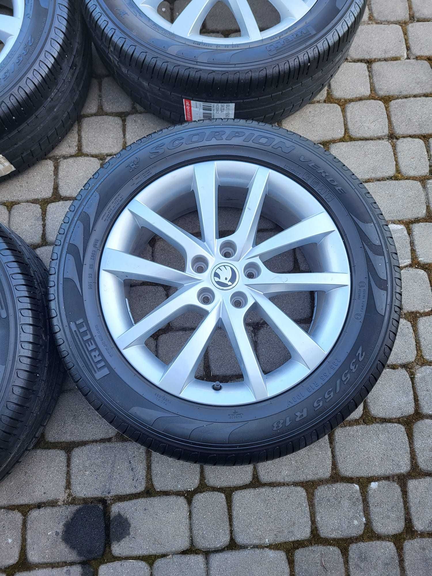 Felgi aluminiowe 18 cali z oponami Skoda kodiaq 5x112