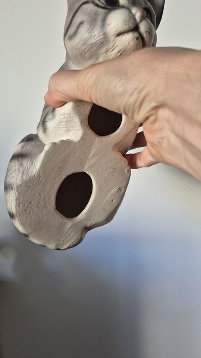 Duży ceramiczny kot