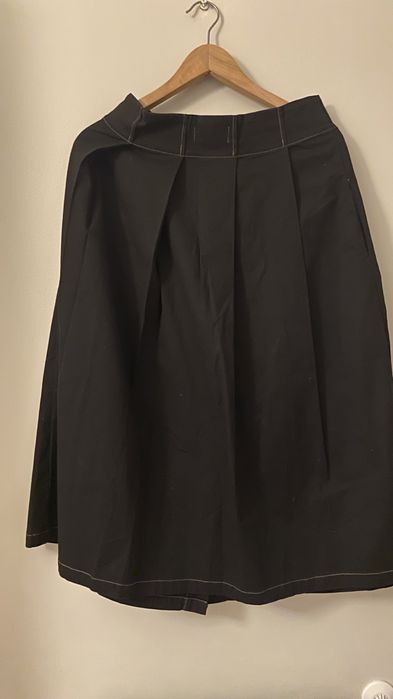 Saia preta com botoes Vintage Bazar