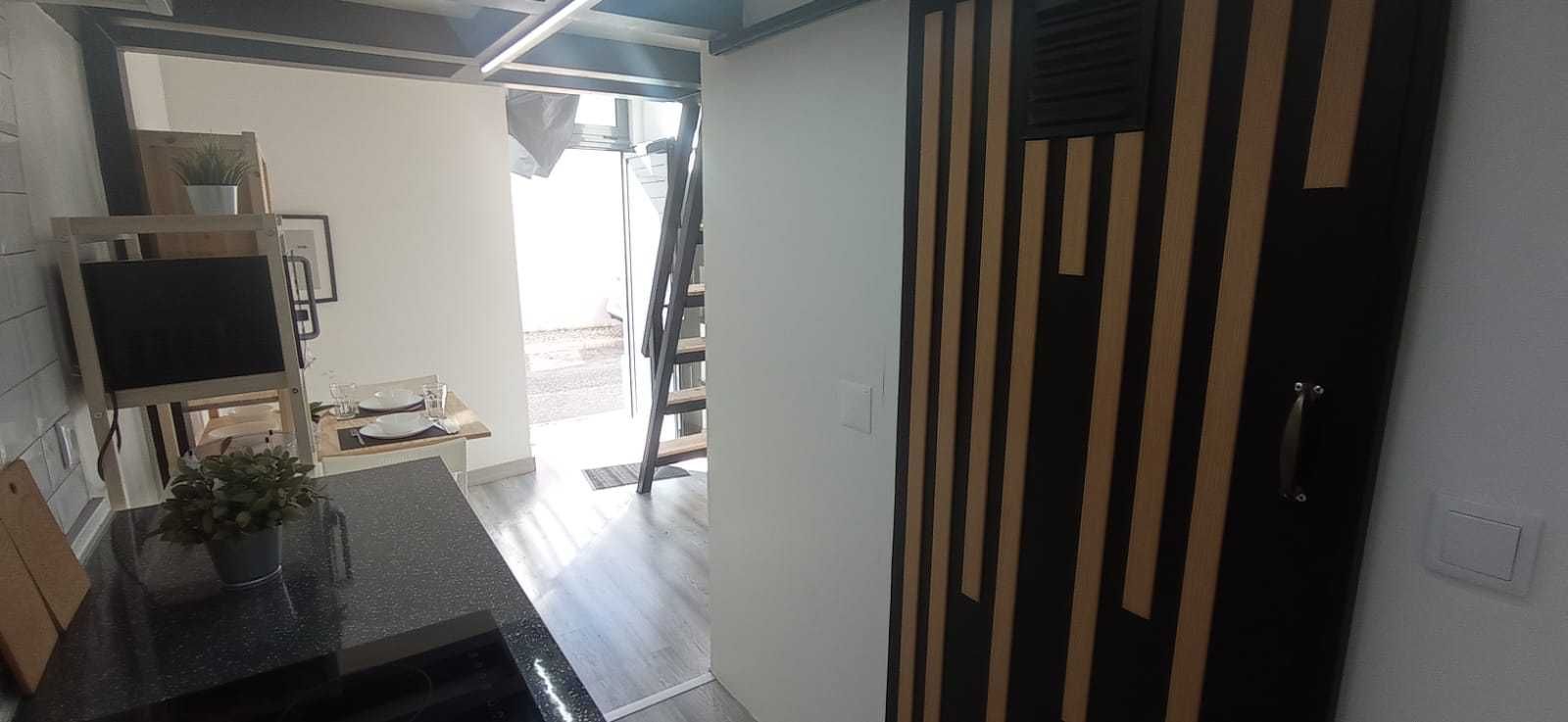 Apartamento T0 para arrendamento  em  Ajuda - Lisboa