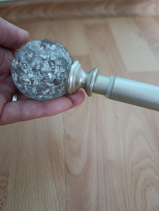 Продам карніз однорядний