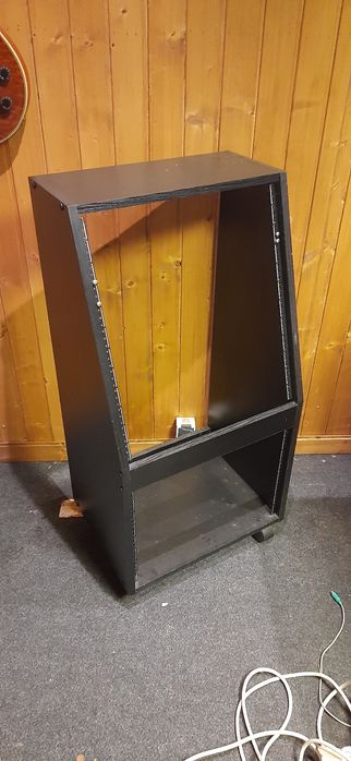 Vendo Rack estudio 20 niveis.