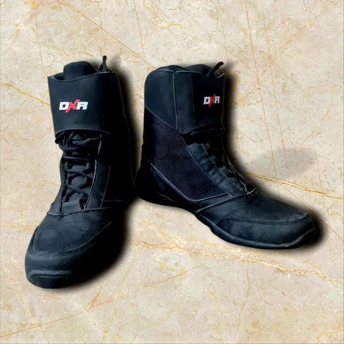 Мотоботи мотоекипировка