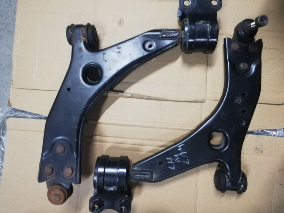 2x wahacz wahacze przód Ford Focus mk2 C-max przednie 18mm