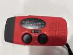 Radio de emergencia com lanterna e powerbank