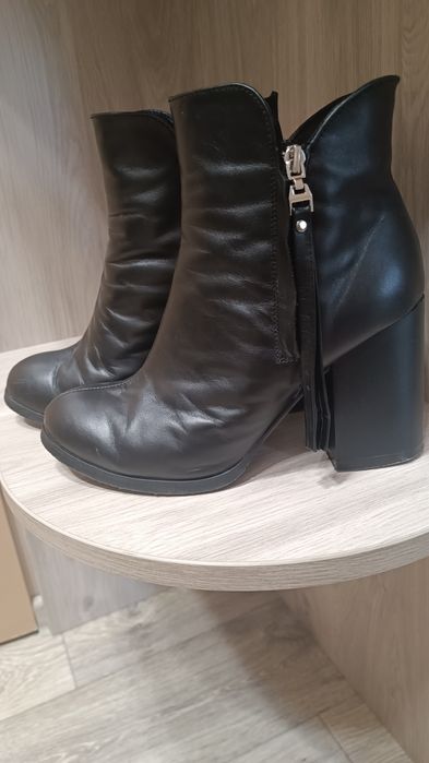 Ботинки зимові. 39 розмір.