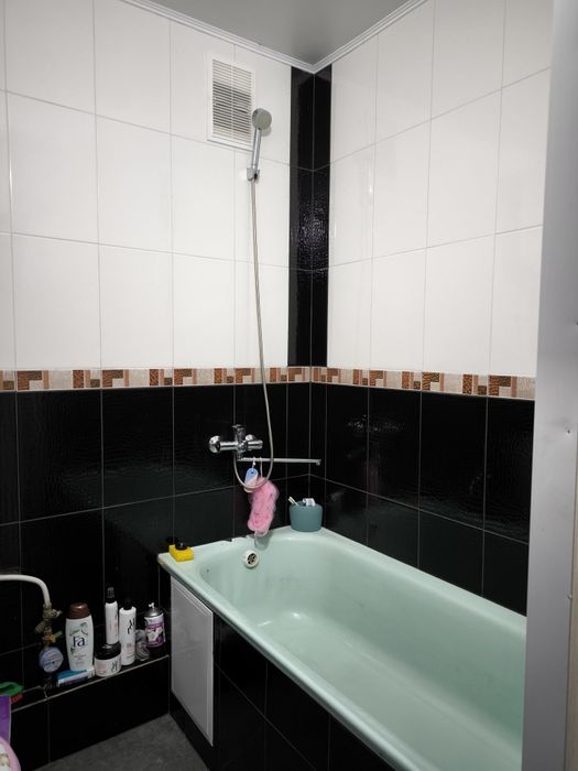 Продам 1 кім квартиру з ремонтом