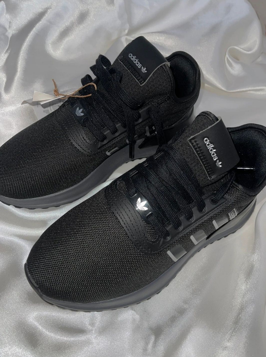 Adidas U_path X J nunca usadas novas com etiqueta 38