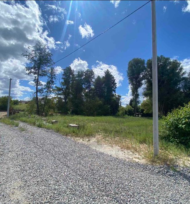 Продаж земля 15 соток Юрівка Київська 7 км від Києва ліс водойма