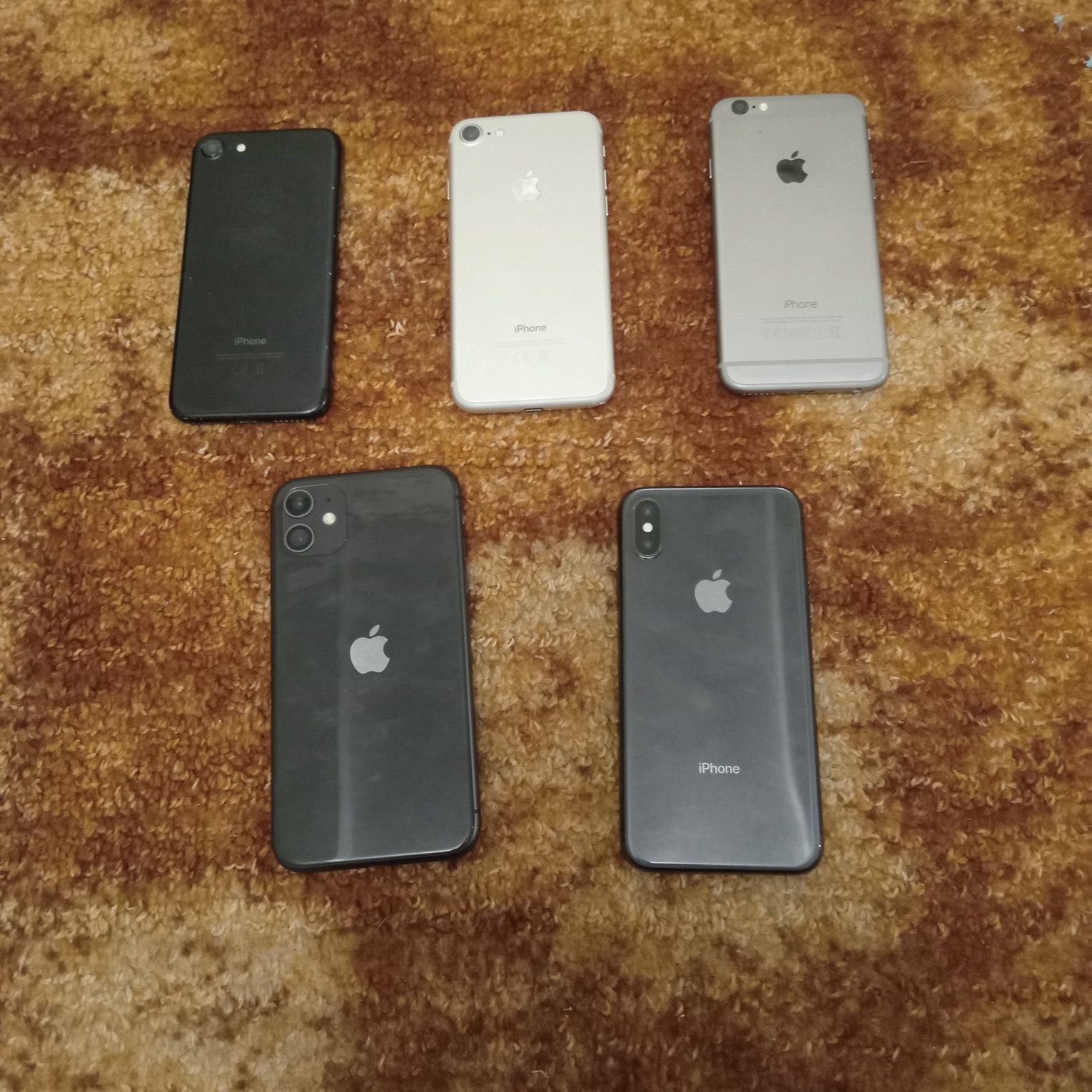 Продаю комплект смартфонів iphone: 11, x, 7, 7, 6