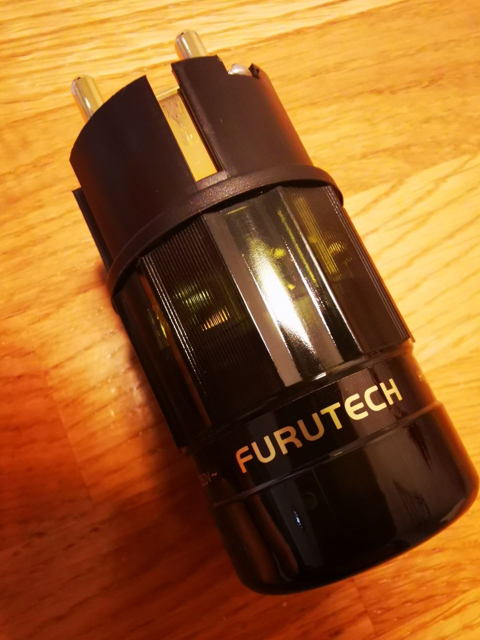 Wtyka furutech  fi-e38 (G)