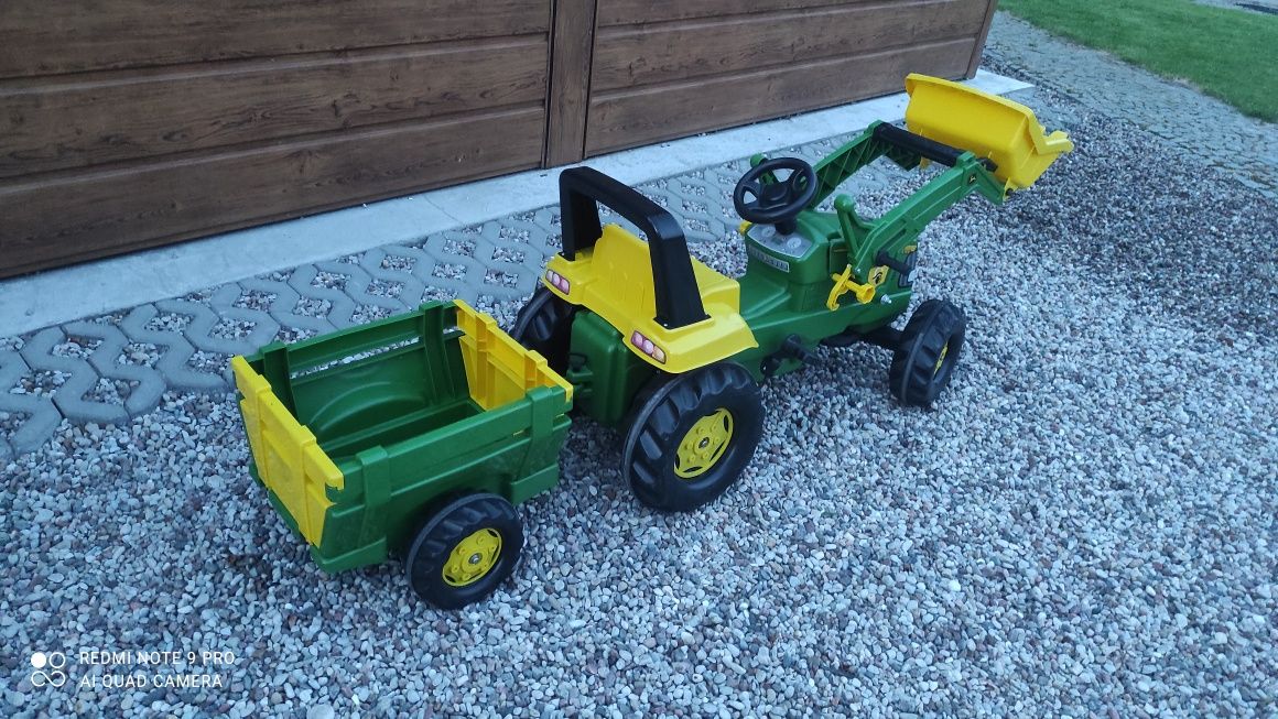 Traktorek na pedały John Deere jak nowy