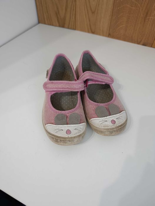 Buty do przedszkola, balerinki 27