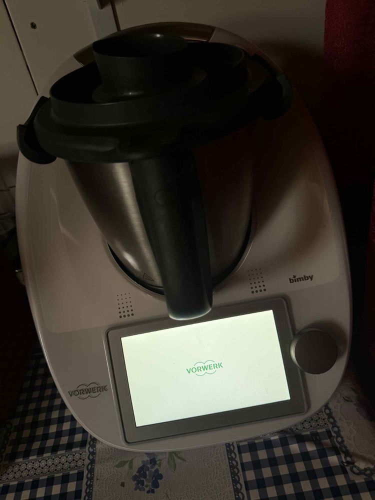 Robo de cozinha Bimby TM6