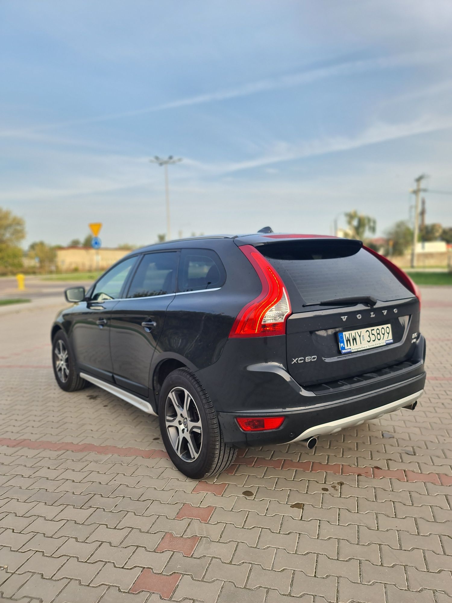 Volvo xc60 2,4 D5  salon Polska