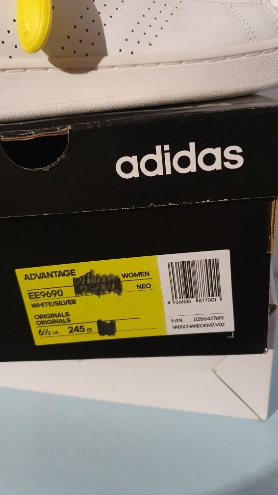 Buty damskie sportowe Adidas Advantage Rozmiar 40