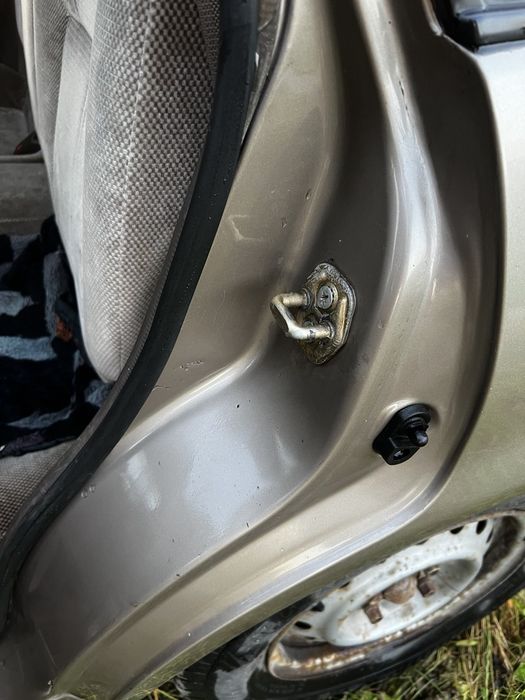 Nissan Primera універсал, надійний, вмісткий в гарному стані