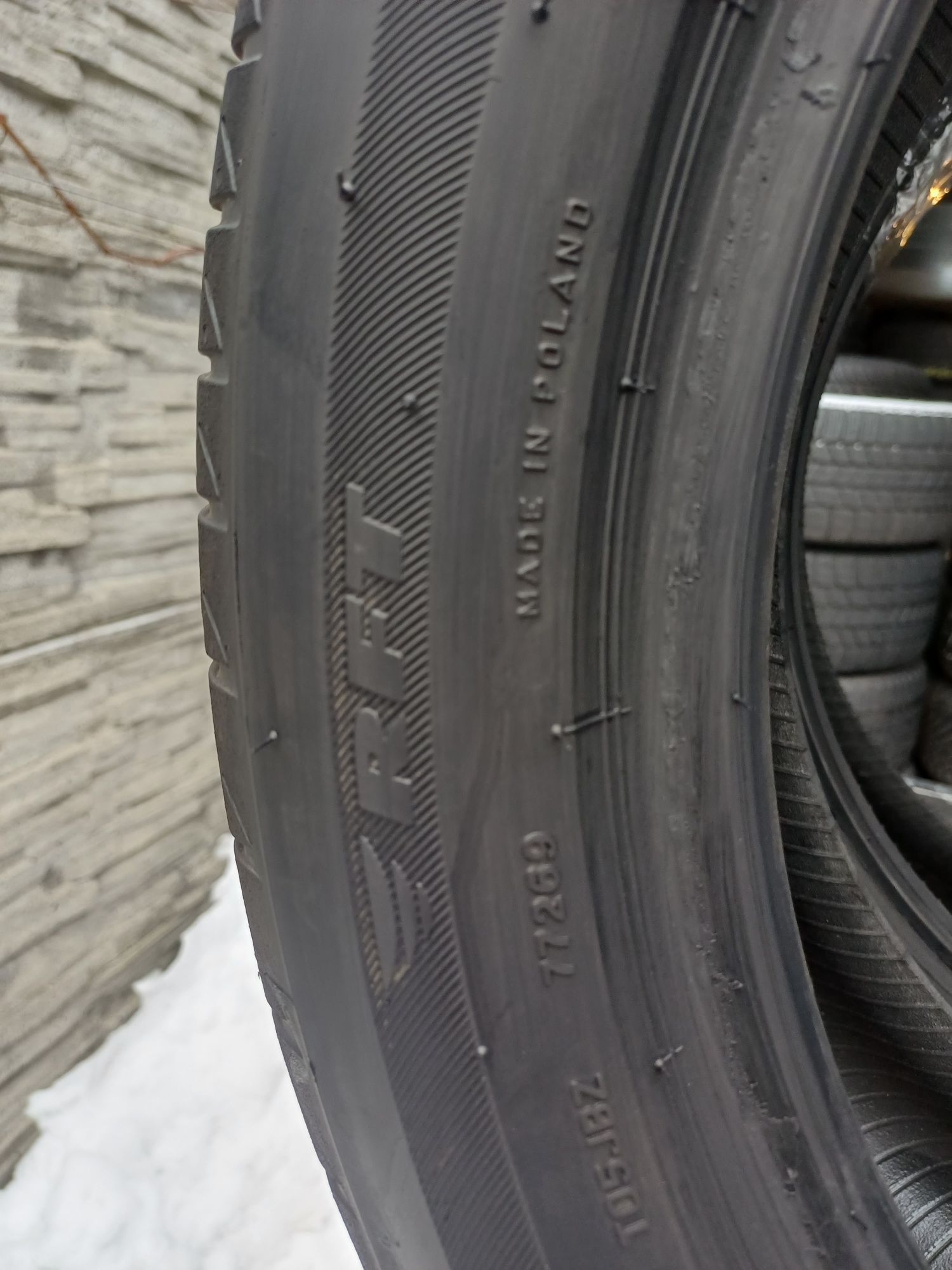 225/50/18 Sprzedam parę opon letnich Bridgestone Turanza RFT