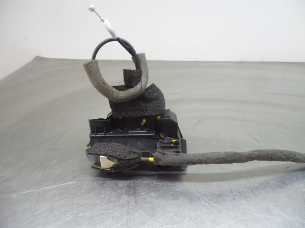 Fechadura / fecho porta trás esquerdo NISSAN Juke (F15)