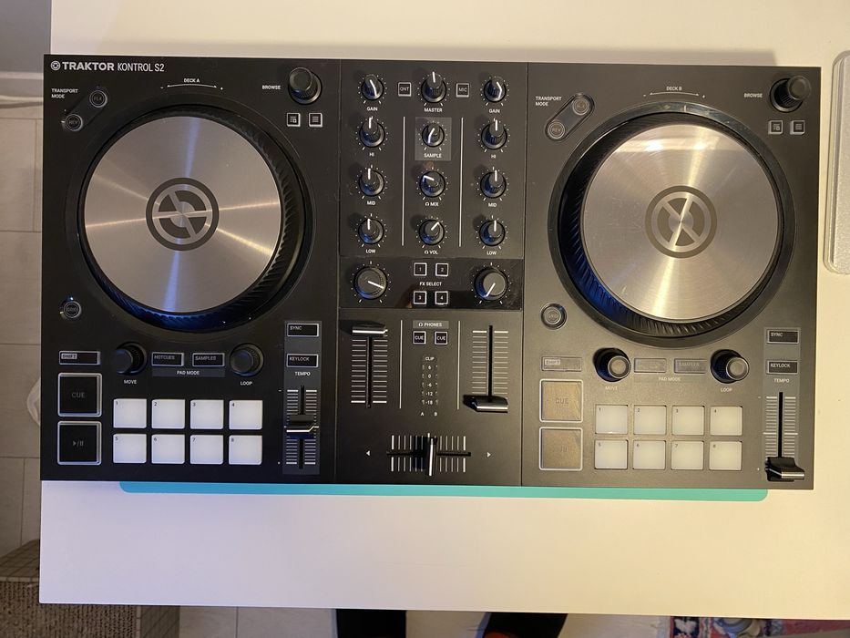 Native Instruments TRAKTOR Kontrol S2 MK3