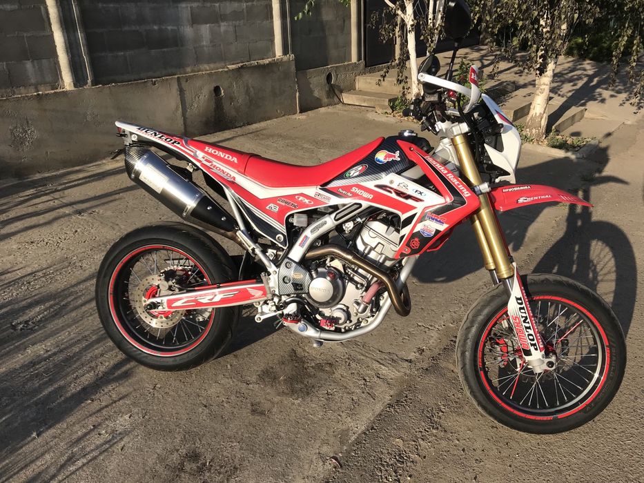 Продам Honda CRF250L 2015 г.в. в отличном состоянии