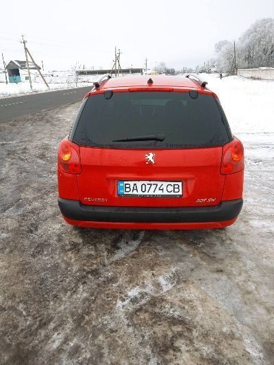 Peugeot 207 sw 2008 року