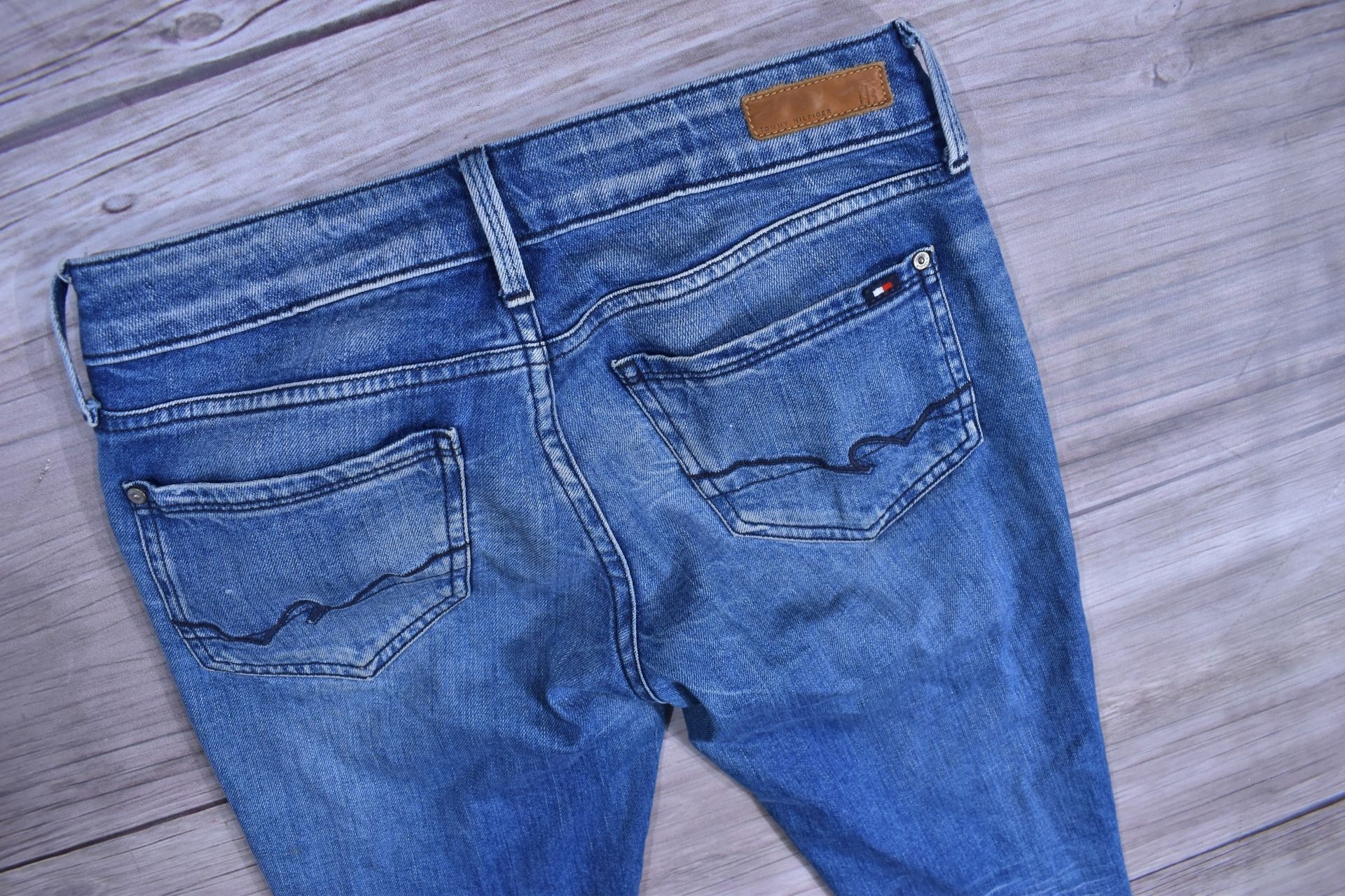 Tommy Hilfiger Milan Slim Fit Jeansy W25 L32