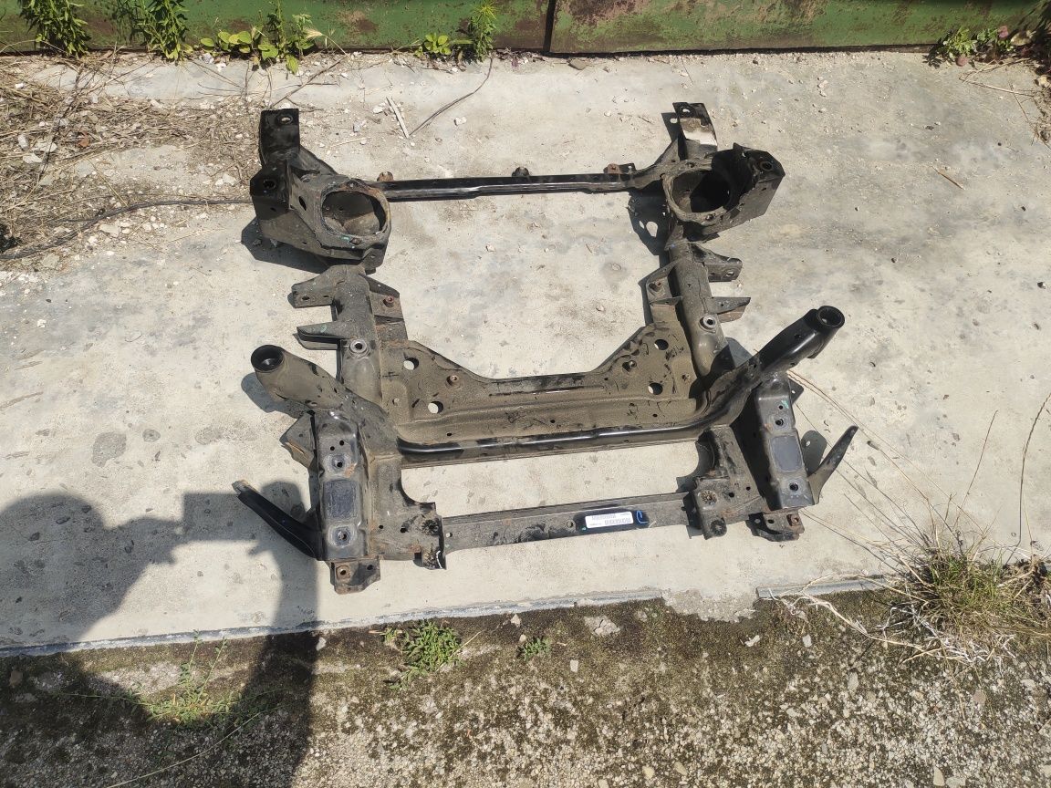 Підрамник BMW X5 F15